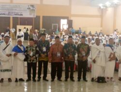 Kenakan Pakaian Ihram, Jamaah Haji Kloter 16 Asal Kabupaten Deli Serdang Langsung Bertolak Ke Jeddah