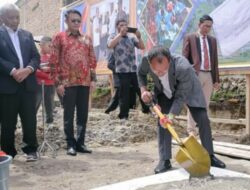 Bupati Humbahas Hadiri Peletakkan Batu Pertama Pembangunan GBI Doloksanggul