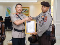 Terbanyak Lapor Kegiatan, Personil Polres Toba Terima Penghargaan dari Kapolda Sumut