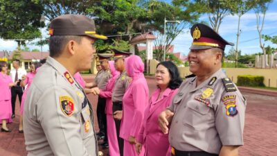 Kapolres Pimpin Upacara Laporan Kenaikan Pangkat Pengabdian dan Pelepasan Purnabakti Personel Polres Simalungun