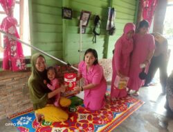 Peduli Stunting, Polsek Bilah Hilir Kunjungi Anak Tergolong Stunting