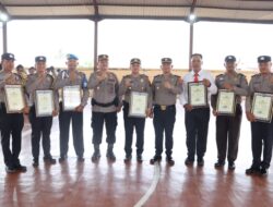 Kapolres Beri Penghargaan Untuk 7 Personil Polsek Panai Tengah