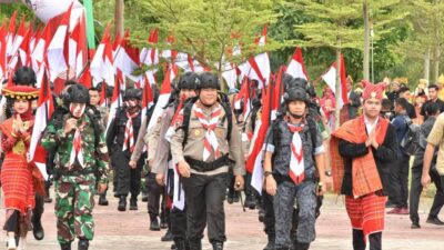 Polda Kepri Gelar Kirab Bendera Merah Putih Sambut HUT RI ke-78