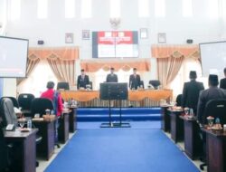 Pj Bupati Tapteng Hadiri Rapat Paripurna Dengarkan Pidato Presiden 