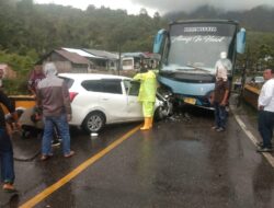 Mobil Datsun Tabrak Bus Pariwisata, Satu Orang Tewas