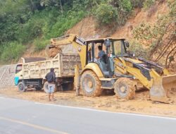 Pemkab Toba Minta BBPJN Bersihkan Material Longsor di Jalan Nasional