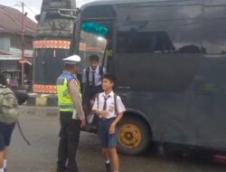 Cegah Anak Sekolah Naik Atap Angkutan Umum Polres Nisel Fasilitas Bus