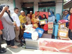 Pemkab Madina Serahkan Bantuan Korban Kebakaran di Simangambat