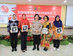 Polres Metro Bekasi Kota Syukuran HUT Polwan RI ke-75