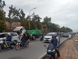 Truk Mogok, Polantas dengan Cepat Urai Kemacetan