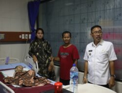 Bupati Labusel Fasilitasi Berobat Bayi Penderita Sakit Kulit Menahun