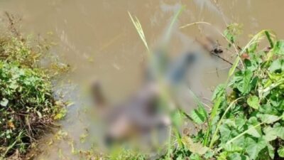 Gegerkan Warga, Mayat Seorang Pria Mengambang di Parit Bekoan