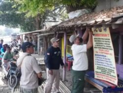Deretan Warung Liar di Exit Tol Kandeman Bakal Dibongkar Petugas