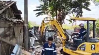 Warung Remang-remang di Batang Dibongkar Petugas 