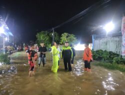 Akibat Hujan Deras, Banjir Rendam Rumah Warga di Sarudik