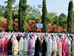 Hujan Tak Kunjung Tiba Ratusan Siswa SMA Gelar Shalat Istisqa