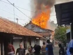 Kebakaran di Kawasan Padat Penduduk Kota Pekalongan