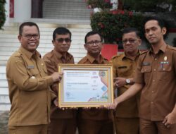 Pemkab Toba Terima BKN Award 2023, Minta ASN Lebih Profesional