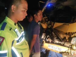 Truk Lawan Truk, 1 Orang Tewas di Toba