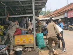 Puluhan Warung Tanpa Izin Akhirnya Dibongkar 