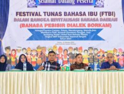 Pj. Bupati Tapteng, Resmi Buka Festival Tunas Bahasa Ibu