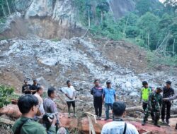 Tim Gabungan Susah Mencari Korban Longsor di Gunung Simarsolpah