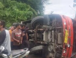 Bus Bawa 45 Pelajar di Tapsel Terbalik, 27 Luka-luka