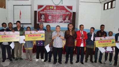 Warga Kurang Mampu Terima 20 Juta BSPS di Toba