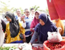 Masyarakat Bengkong & Batam Kota Serbu Operasi Pasar Murah