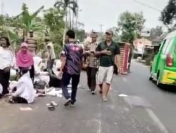 Pick Up Bawa Puluhan Santri di Cilacap Terguling, 1 Orang Tewas