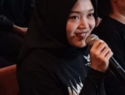 Putri Delina Aktris Film Wakaf, Panjat Pohon Tak Pakai Stuntman