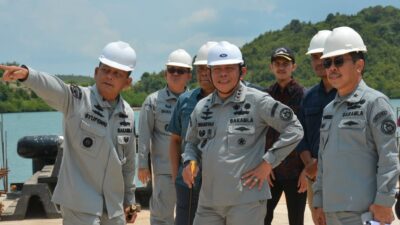 Kepala Bakamla RI Tinjau Kesiapan Unsur & Personel Zona Bakamla Barat