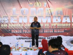 Kadiv Humas Polri Buka Lomba Menembak dengan Peserta Pemimpin Redaksi