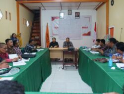 Bawaslu Tapteng Adakan Rapat Inventarisasi Alat Peraga Sosialisasi
