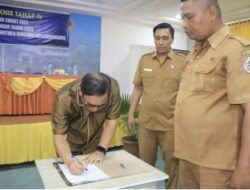 Elfin Elyas Tandatangani Komitmen Implementasi Masterplan Smart City
