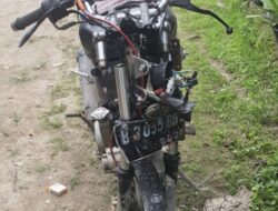 Vixion Tabrak Avanza, Pemotor Alami Benturan di Kepala