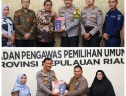 Kabid Humas Polda Kepri Kunjungi Bawaslu dan KPU Kepri