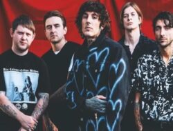 Konser BMTH di Jakarta Rusuh, Penonton Sasar Drum Kit