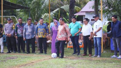 Bupati Labuhanbatu Buka Turnamen Sepak Bola Soeratin U-15