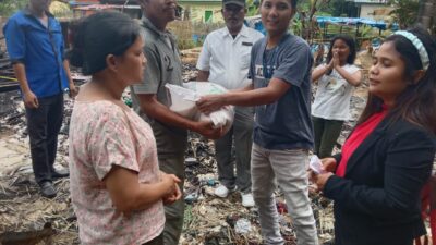 LSM & Wartawan, Donasi Untuk Korban Kebakaran di Mela Tapteng