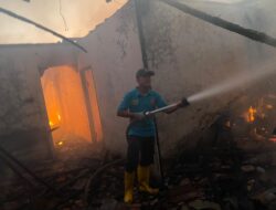 Kompor Gas Meledak, Sebuah Rumah di Randudongkal Ludes Terbakar