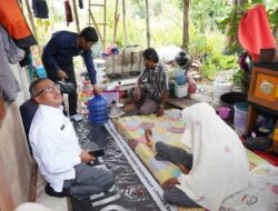 Tangis Novi Yanti Pecah Saat Sekda Kota Batam Mengunjungi Rumahnya