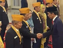 Jokowi Lantik DPP dan Wantimpus Legiun Veteran RI