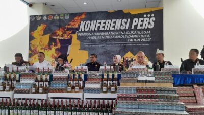 Bea Cukai Bekasi Musnahkan 4,16 Juta Rokok & Miras Ilegal Senilai 5,32 Milyar