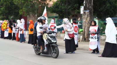 Aksi Massa PKS Kenalkan Nomor Partai dan Caleg-calegnya Kepada Publik