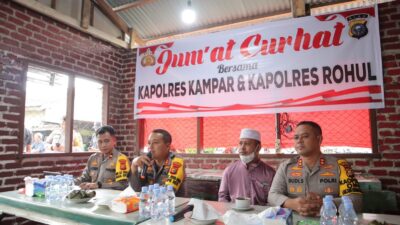 Kapolres Kampar & Kapolres Rohul Jumat Curhat dengan Masyarakat Perbatasan