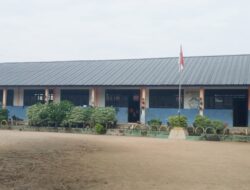 Ditanya Soal Buku Pelajaran Kurang, Kepsek di Lubuk Tukko Tapteng Emosi