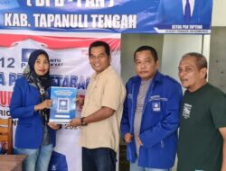 Josmen Sitohang Ambil Formulir Pendaftaran Calon Bupati di Kantor DPD PAN Tapteng
