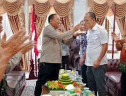 Ultah ke 48, Bupati Humbahas Dapat Surprise dari AKBP Hary