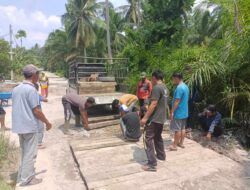 Kompak, Warga Sei Sentosa Gotroy Perbaiki Jalan